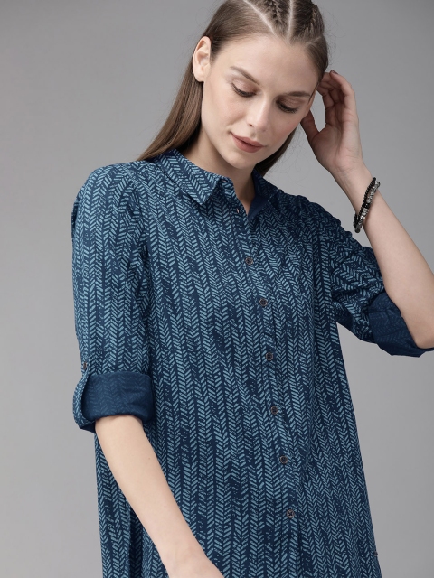The Roadster Lifestyle Co Women Blue Regular Fit Printed High-Low Casual Sustainable ECOVERO Shirt
The Roadster Lifestyle Co Women Blue Regular Fit Printed High-Low Casual Sustainable ECOVERO Shirt