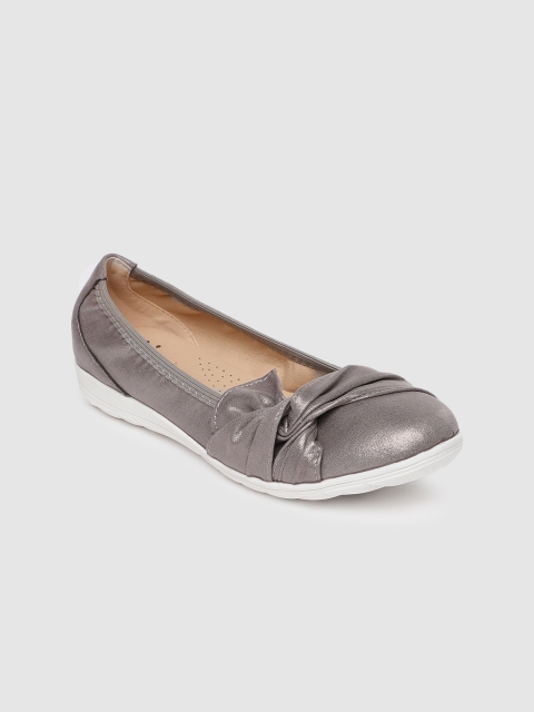 Tresmode Women Grey Solid Synthetic Patent Ballerinas