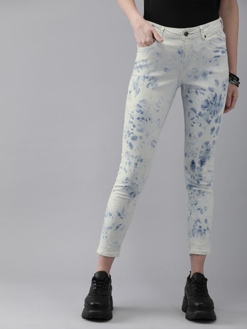 The Roadster Lifestyle Co Women Blue Skinny Fit Mid-Rise Clean Look Stretchable Cropped Jeans
The Roadster Lifestyle Co Women Blue Skinny Fit Mid-Rise Clean Look Stretchable Cropped Jeans