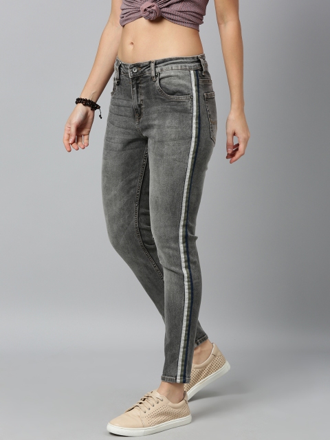 Roadster Women Grey Skinny Fit Mid-Rise Clean Look Stretchable Jeans with Side Stripe
Roadster Women Grey Skinny Fit Mid-Rise Clean Look Stretchable Jeans with Side Stripe