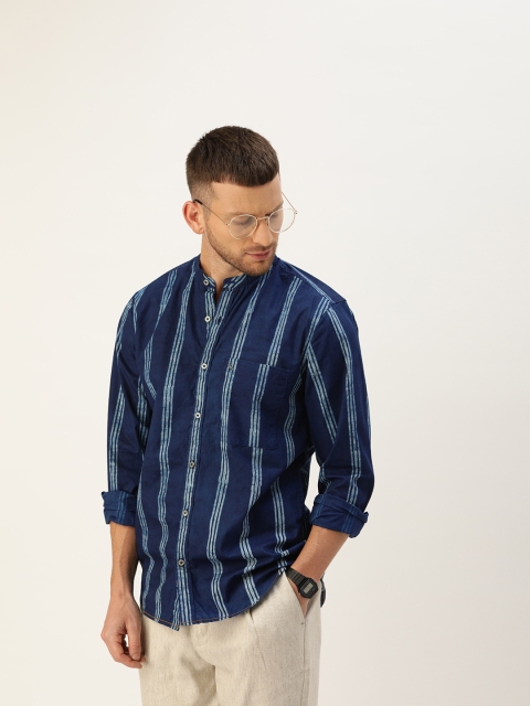 Mr Bowerbird Men Navy Blue Regular Fit Natural Dyed Hand Printed Striped Sustainable Sustainable Sustainable Shirt
Mr Bowerbird Men Navy Blue Regular Fit Natural Dyed Hand Printed Striped Sustainable Sustainable Sustainable Shirt