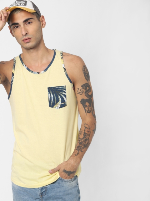 Jack Jones Men Yellow Solid Round Neck Sustainable Pure Cotton T-shirt with Printed Pocket
Jack Jones Men Yellow Solid Round Neck Sustainable Pure Cotton T-shirt with Printed Pocket