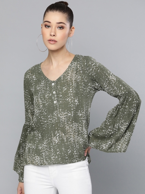 Trend Arrest Women Green & Off-White Printed High-Low Top