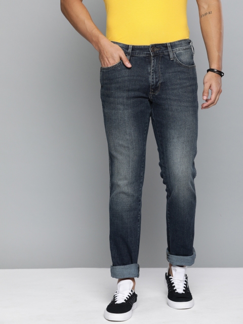 Wrangler Men Blue Millard Regular Straight Fit Mid-Rise Clean Look Stretchable Jeans
Wrangler Men Blue Millard Regular Straight Fit Mid-Rise Clean Look Stretchable Jeans
