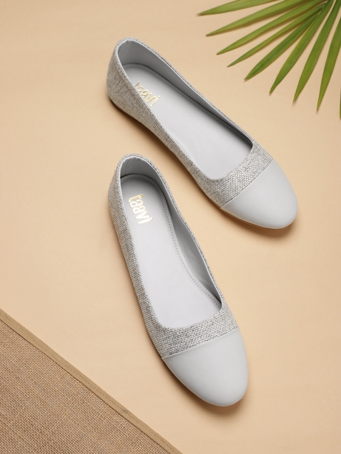 Taavi Women Grey Solid Ballerinas