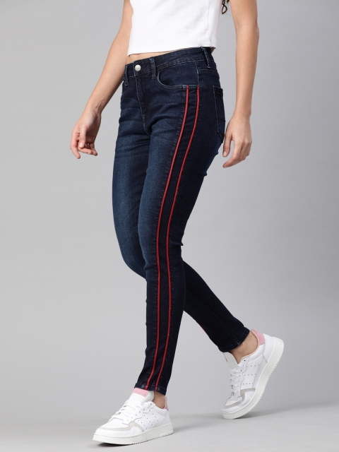 Mast & Harbour Women Blue Skinny Fit Mid-Rise Clean Look Stretchable Jeans with Side Panel
Mast & Harbour Women Blue Skinny Fit Mid-Rise Clean Look Stretchable Jeans with Side Panel