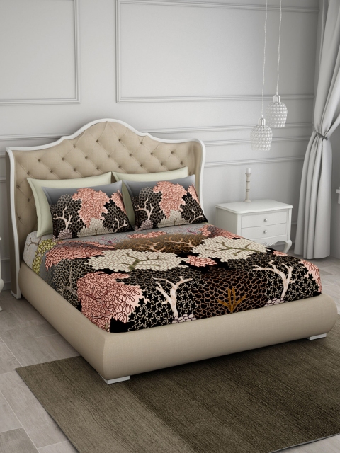 SPACES Black & Off-White Conversational 300 TC Cotton 1 King Bedsheet with 4 Pillow Covers
SPACES Black & Off-White Conversational 300 TC Cotton 1 King Bedsheet with 4 Pillow Covers