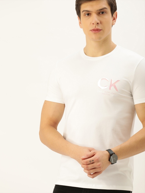 Calvin Klein Jeans Men White Slim Fit Solid Round Neck T-shirt With Printed Detailing
Calvin Klein Jeans Men White Slim Fit Solid Round Neck T-shirt With Printed Detailing