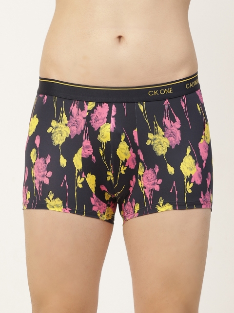 Calvin Klein Underwear Men Navy Blue & Yellow Rose Printed Low Rise Trunks NB2225SW2
Calvin Klein Underwear Men Navy Blue & Yellow Rose Printed Low Rise Trunks NB2225SW2
