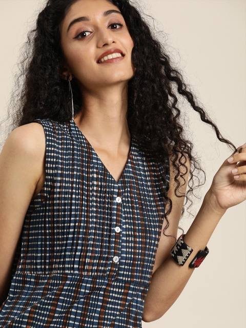 Taavi Women Navy Blue & Maroon Checked Indigo Hand Block Print Regular Sustainable Pure Cotton Top
Taavi Women Navy Blue & Maroon Checked Indigo Hand Block Print Regular Sustainable Pure Cotton Top