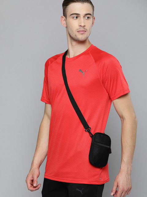 Puma Men Red Loose Fit DryCell Technology Solid Round Neck Running & Training T-shirt
Puma Men Red Loose Fit DryCell Technology Solid Round Neck Running & Training T-shirt