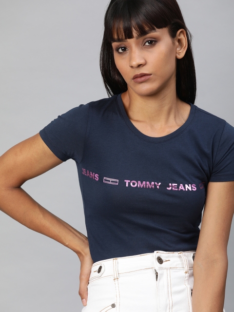 Tommy Hilfiger Women Navy Blue Solid Round Neck Pure Cotton T-shirt with Printed Detail
Tommy Hilfiger Women Navy Blue Solid Round Neck Pure Cotton T-shirt with Printed Detail