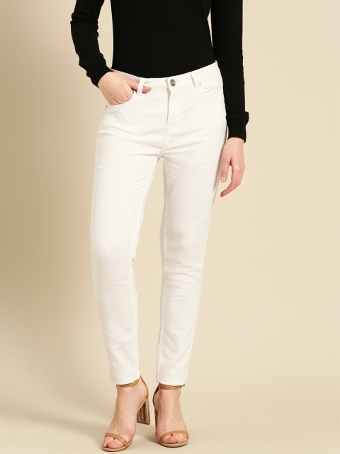 United Colors of Benetton Women White Regular Fit Mid-Rise Clean Look Stretchable Jeans
United Colors of Benetton Women White Regular Fit Mid-Rise Clean Look Stretchable Jeans