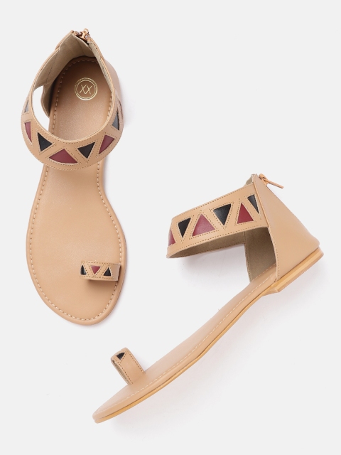 20Dresses Women Beige & Maroon Colourblocked One Toe Flats