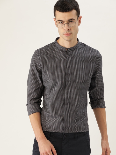 United Colors of Benetton Men Navy Blue & Red Dobby Regular Fit Self Design Casual Shirt
United Colors of Benetton Men Navy Blue & Red Dobby Regular Fit Self Design Casual Shirt