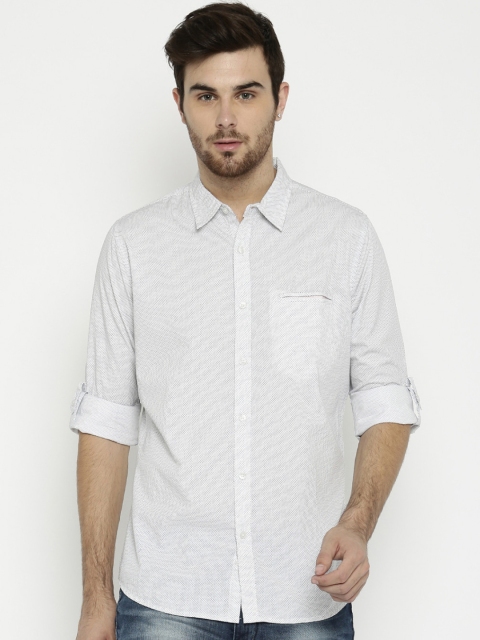 United Colors of Benetton Men White Regular Fit Printed Casual Shirt