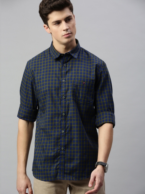 Louis Philippe Sport Men Navy Blue & Olive Green Super Slim Fit Checked Casual Shirt
Louis Philippe Sport Men Navy Blue & Olive Green Super Slim Fit Checked Casual Shirt