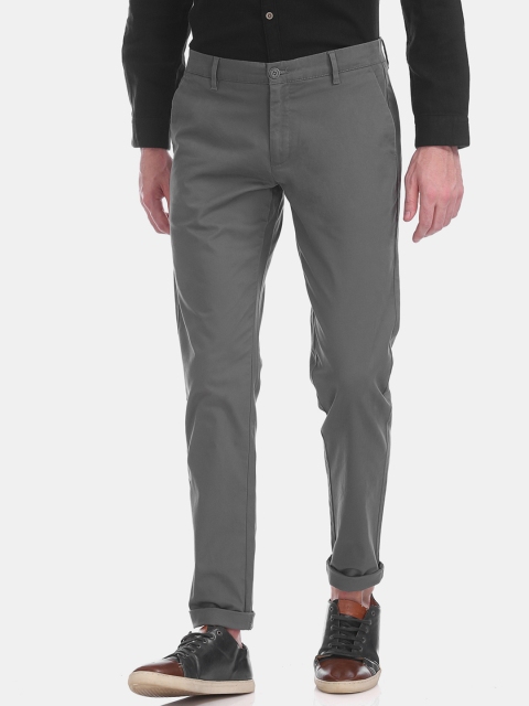 Ruggers Men Grey Solid Regular Trousers
