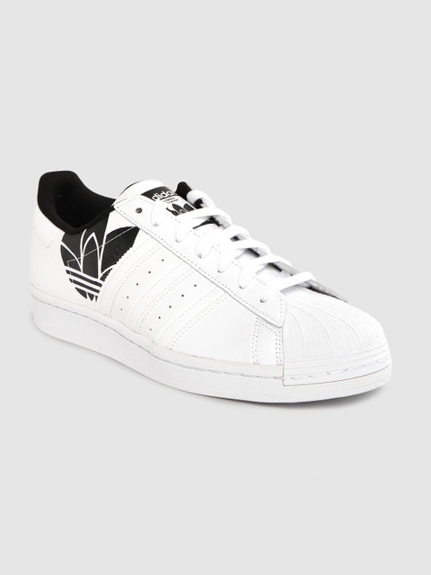 ADIDAS Originals Men White Solid Leather Superstar Sneakers with Brand Logo Print Detail
ADIDAS Originals Men White Solid Leather Superstar Sneakers with Brand Logo Print Detail