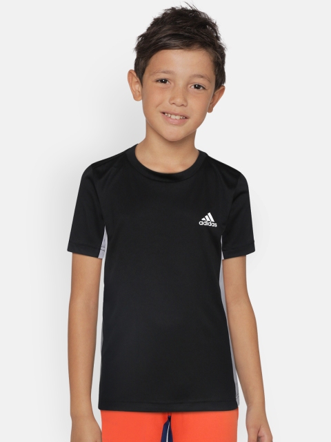 ADIDAS Boys Black & Grey Brand Logo & Graphic Print Aeroready Bold Training Sustainable T-shirt
ADIDAS Boys Black & Grey Brand Logo & Graphic Print Aeroready Bold Training Sustainable T-shirt