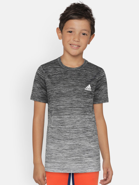 ADIDAS Boys Charcoal Grey Self Design Aeroready Gradient Training Sustainable T-shirt
ADIDAS Boys Charcoal Grey Self Design Aeroready Gradient Training Sustainable T-shirt