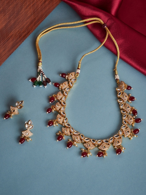 GloBox By ZeroKaata Gold-Plated Off-White & Maroon Kundan Meena Studded Beaded Handcrafted Jewellery Set
GloBox By ZeroKaata Gold-Plated Off-White & Maroon Kundan Meena Studded Beaded Handcrafted Jewellery Set