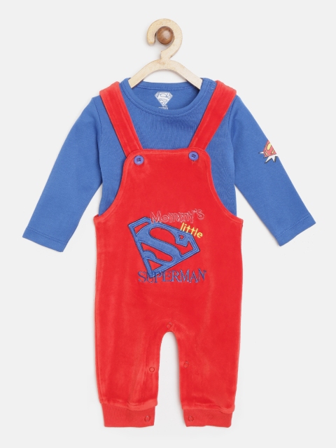 Moms Love Boys Blue & Red Solid T-shirt with Velvet Finish Superman Applique Dungarees
Moms Love Boys Blue & Red Solid T-shirt with Velvet Finish Superman Applique Dungarees