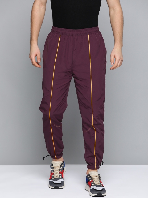 HRX by Hrithik Roshan Men Fig Typographic Regular Fit Rapid-Dry Lifestyle Joggers, Burgundy
HRX by Hrithik Roshan Men Fig Typographic Regular Fit Rapid-Dry Lifestyle Joggers, Burgundy