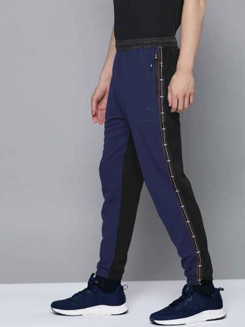 HRX by Hrithik Roshan Men Medieval Blue & Black Typographic Bio-Wash Antimicrobial Jogger, Navy blue
HRX by Hrithik Roshan Men Medieval Blue & Black Typographic Bio-Wash Antimicrobial Jogger, Navy blue