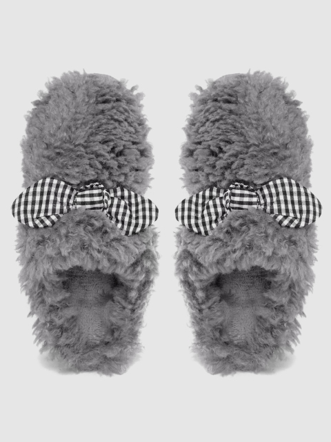 DressBerry Women Charcoal Grey & Black Checked Knot Detail Faux Fur Heeled Room Slippers
DressBerry Women Charcoal Grey & Black Checked Knot Detail Faux Fur Heeled Room Slippers
