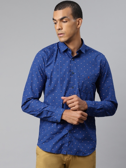Louis Philippe Sport Men Navy Blue & Peach-Coloured Cotton Super Slim Printed Casual Shirt
Louis Philippe Sport Men Navy Blue & Peach-Coloured Cotton Super Slim Printed Casual Shirt