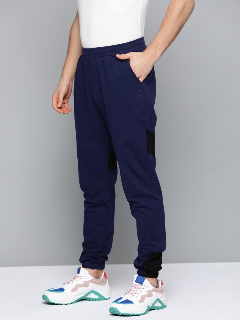 HRX by Hrithik Roshan Men Blue Solid Slim Fit Bio-Wash Antimicrobial Lifestyle Joggers, Navy blue
HRX by Hrithik Roshan Men Blue Solid Slim Fit Bio-Wash Antimicrobial Lifestyle Joggers, Navy blue