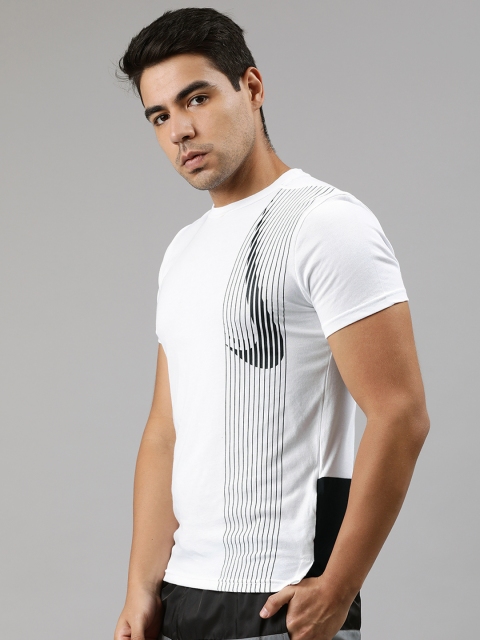 Nike Men White & Black Standard Fit Colourblocked Dri-Fit Round Neck Training T-shirt
Nike Men White & Black Standard Fit Colourblocked Dri-Fit Round Neck Training T-shirt