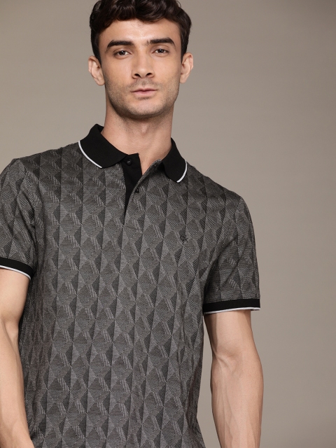 Calvin Klein Jeans Men Grey Geometric Printed Polo Collar Pure Cotton Jacquard T-shirt
Calvin Klein Jeans Men Grey Geometric Printed Polo Collar Pure Cotton Jacquard T-shirt
