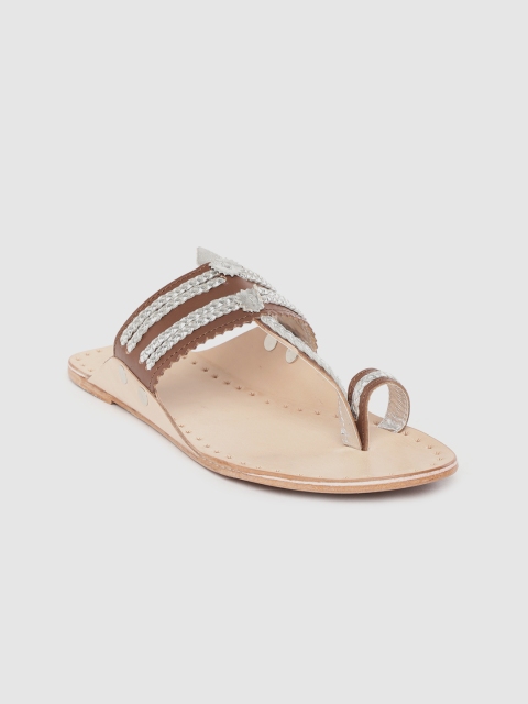 House of Pataudi Women Brown & Silver-Toned Woven Design Handcrafted Leather One Toe Flats
House of Pataudi Women Brown & Silver-Toned Woven Design Handcrafted Leather One Toe Flats