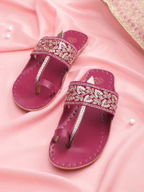 House of Pataudi Women Fuchsia & Gold-Toned Embellished Handcrafted Leather One Toe Flats
House of Pataudi Women Fuchsia & Gold-Toned Embellished Handcrafted Leather One Toe Flats