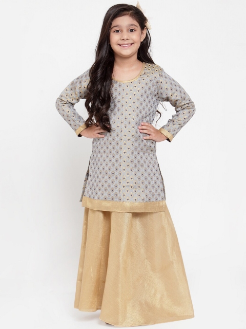 Baani Creations Grey & Gold-Toned Woven Design Ready to Wear Lehenga with Blouse
Baani Creations Grey & Gold-Toned Woven Design Ready to Wear Lehenga with Blouse