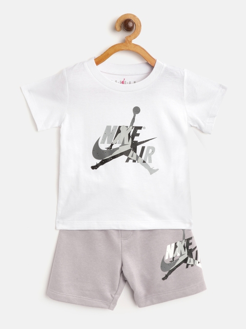 Jordan Boys White & Grey Jumpman Classics T-shirt with Shorts