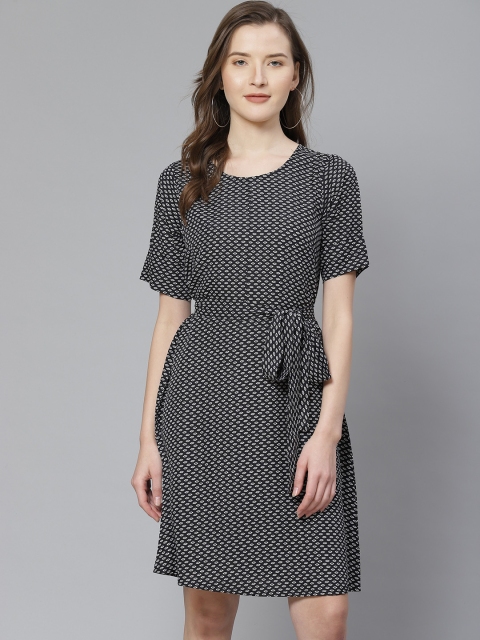 SIRIKIT Women Black & White Printed A-Line Dress