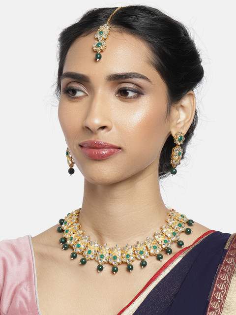 Peora Women Gold-Plated & Green Kundan Studded Jewellery Set
Peora Women Gold-Plated & Green Kundan Studded Jewellery Set