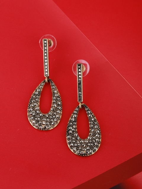 Carlton London Rose Gold Toned Gold-Plated Stone Studded Teardrop Shaped Drop Earrings
Carlton London Rose Gold Toned Gold-Plated Stone Studded Teardrop Shaped Drop Earrings