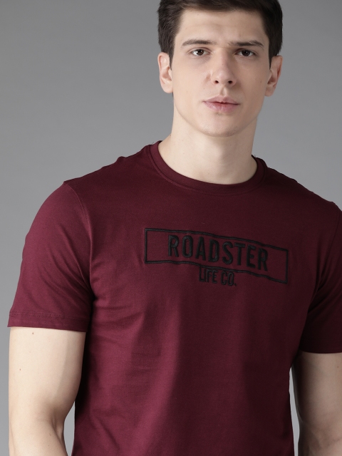 Roadster Men Burgundy Antiviral & Antibacterial protection Brand Carrier Solid Round Neck T-shirt
Roadster Men Burgundy Antiviral & Antibacterial protection Brand Carrier Solid Round Neck T-shirt