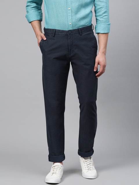 Blackberrys Men Navy Blue & Black Urban Slim Fit Houndstooth Patterned Regular Trousers
Blackberrys Men Navy Blue & Black Urban Slim Fit Houndstooth Patterned Regular Trousers