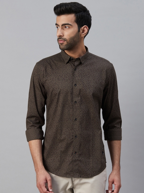 Blackberrys Men Olive Green & Black Micro Ditsy Floral Slim Fit Printed Casual Shirt
Blackberrys Men Olive Green & Black Micro Ditsy Floral Slim Fit Printed Casual Shirt