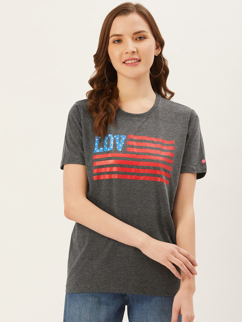 PRINTOCTOPUS Women Charcoal Grey Red USA Flag Printed Round Neck Pure Cotton T-shirt 
PRINTOCTOPUS Women Charcoal Grey Red USA Flag Printed Round Neck Pure Cotton T-shirt