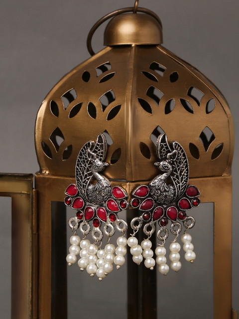 OOMPH Silver & Maroon Peacock Shaped Drop Earrings
OOMPH Silver & Maroon Peacock Shaped Drop Earrings