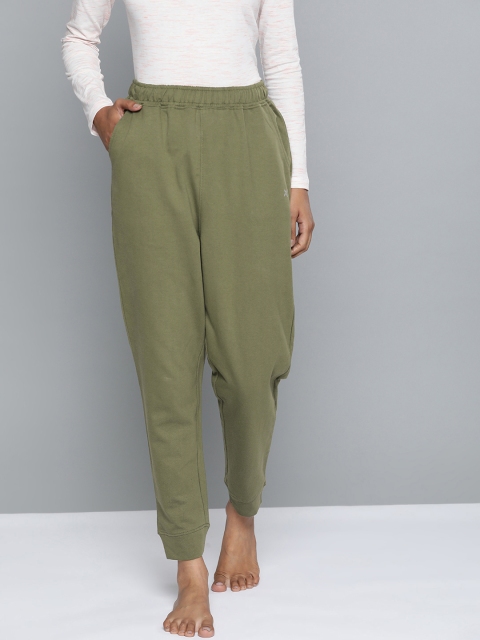 HRX By Hrithik Roshan Women Deep Lichen Solid Drop Croach Fit Organic Cotton Antimicrobial Yoga Track Pants, Olive
HRX By Hrithik Roshan Women Deep Lichen Solid Drop Croach Fit Organic Cotton Antimicrobial Yoga Track Pants, Olive