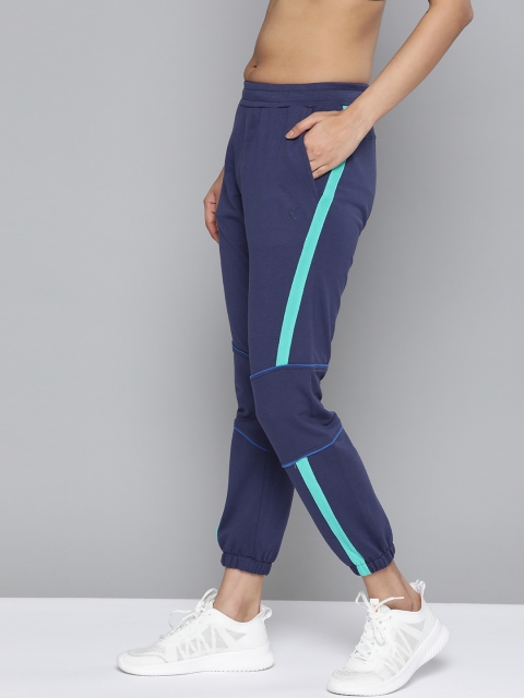 HRX By Hrithik Roshan Women Jet Black & Optic White Side Stripe Straight Fit Lycra High-Rise Bio-Wash Lifestyle Track Pants, Navy blue
HRX By Hrithik Roshan Women Jet Black & Optic White Side Stripe Straight Fit Lycra High-Rise Bio-Wash Lifestyle Track Pants, Navy blue