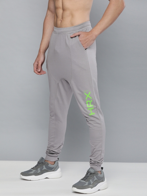 HRX By Hrithik Roshan Men Wet Weather Solid Drop Crotch Fit Mid-Rise Bio-Wash Lifestyle Joggers, Grey
HRX By Hrithik Roshan Men Wet Weather Solid Drop Crotch Fit Mid-Rise Bio-Wash Lifestyle Joggers, Grey
