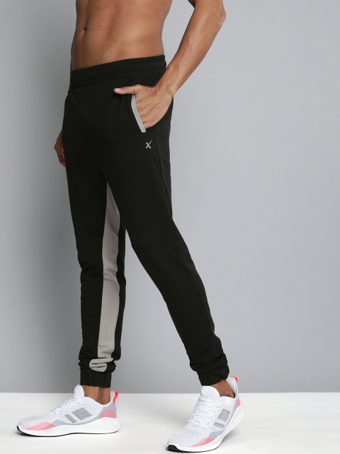 HRX By Hrithik Roshan Men Black Sloid Slim Fit Rapid-Dry Antimicrobial Training Joggers
HRX By Hrithik Roshan Men Black Sloid Slim Fit Rapid-Dry Antimicrobial Training Joggers